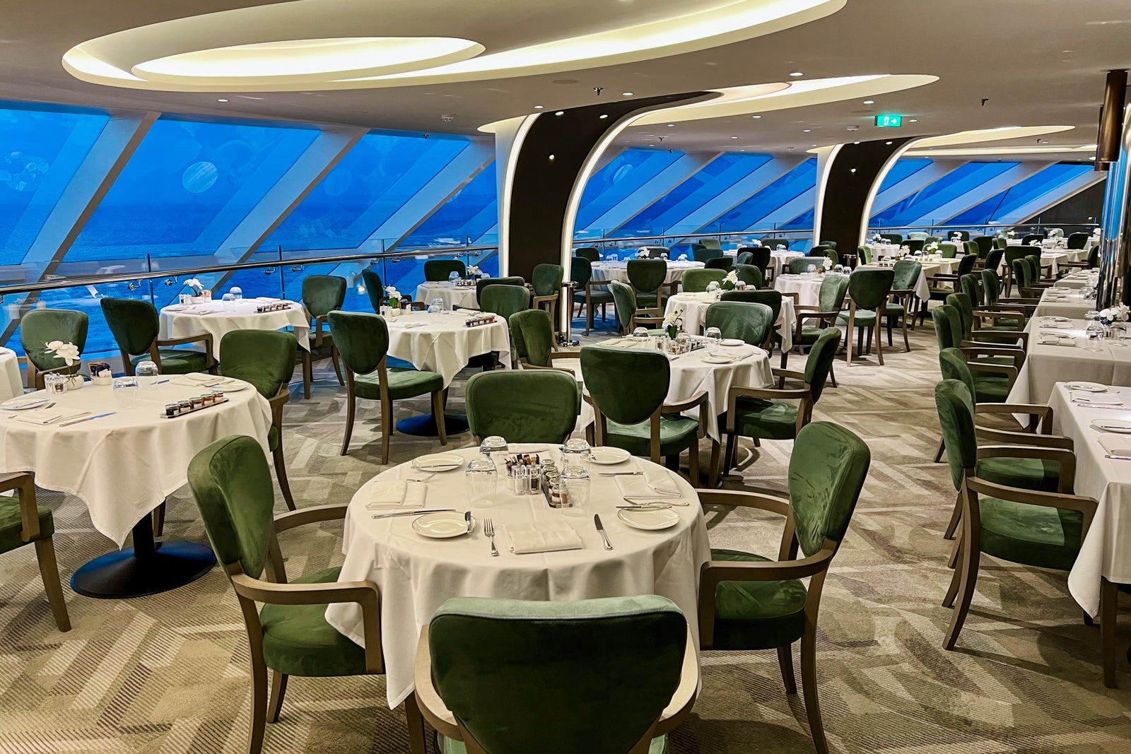 Yacht Club restaurant