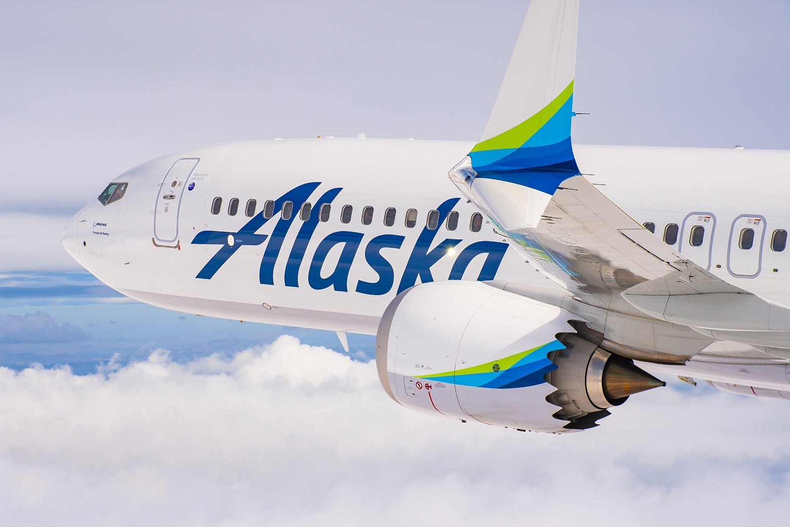 Alaska Airlines aircraft in clouds 737 MAX 9 1