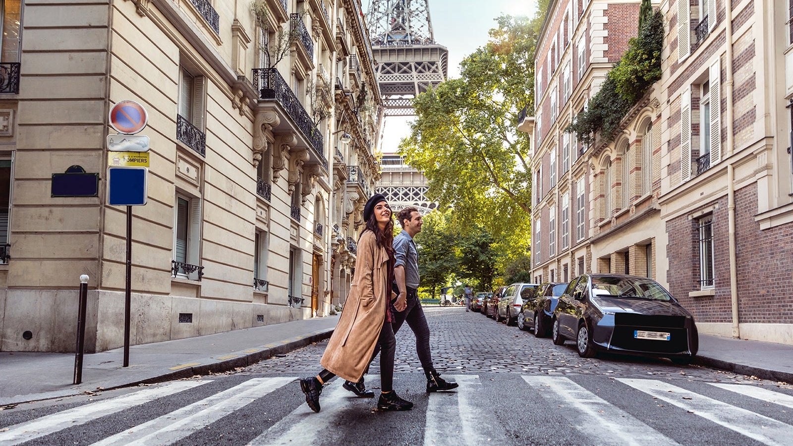 Lovely couple spending some days in vacation to Paris