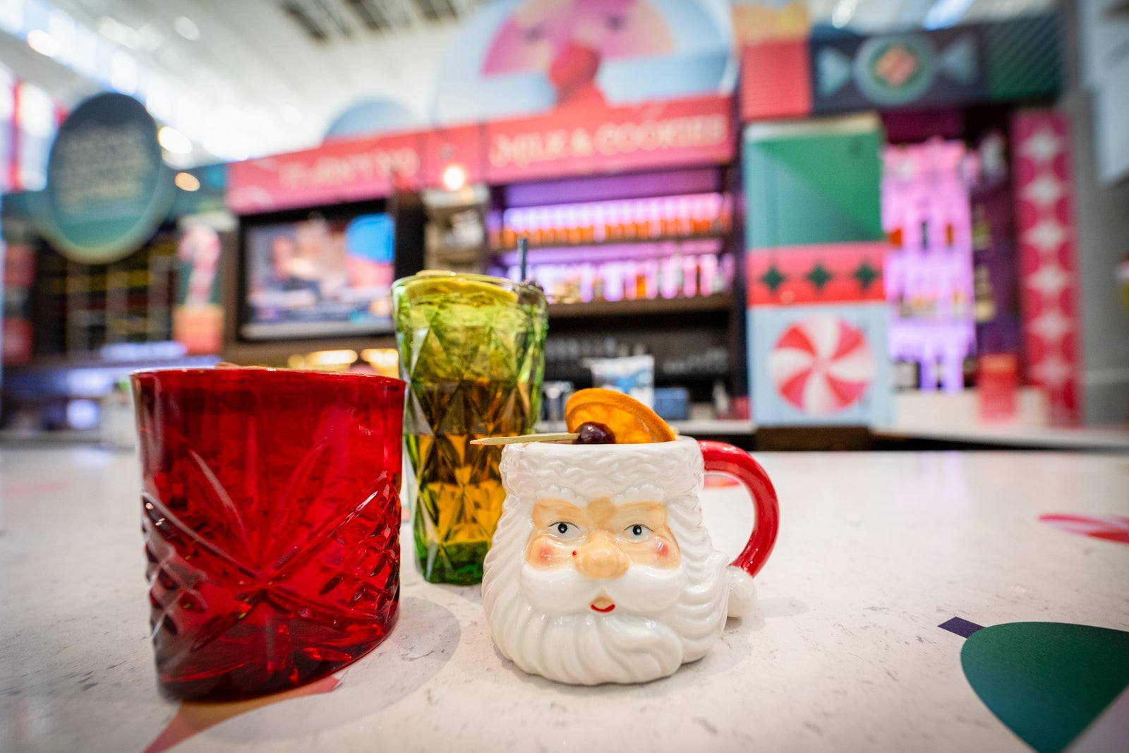 santa's layover lounge