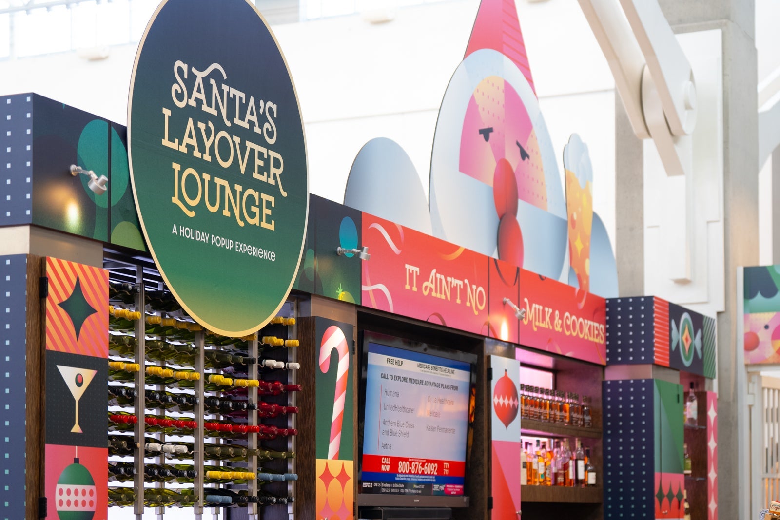 santa's layover lounge