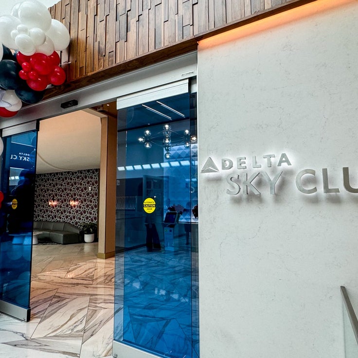 Why the Delta SkyMiles Reserve card is still one of the best cards in my wallet