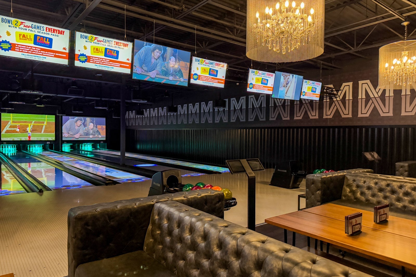 Bowling alley