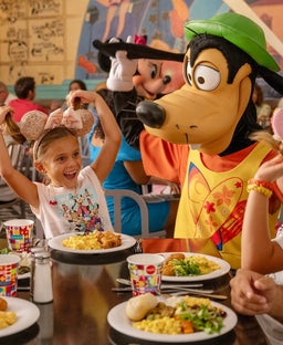 Hot diggity dog! Free Disney Dining plans are returning to Walt Disney World in 2025