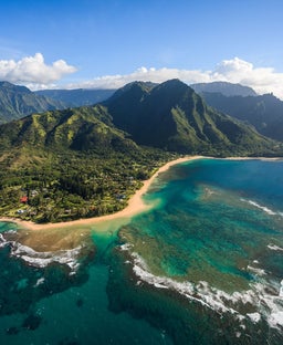 Deal of the day: Fly nonstop to Hawaii for just 35K miles