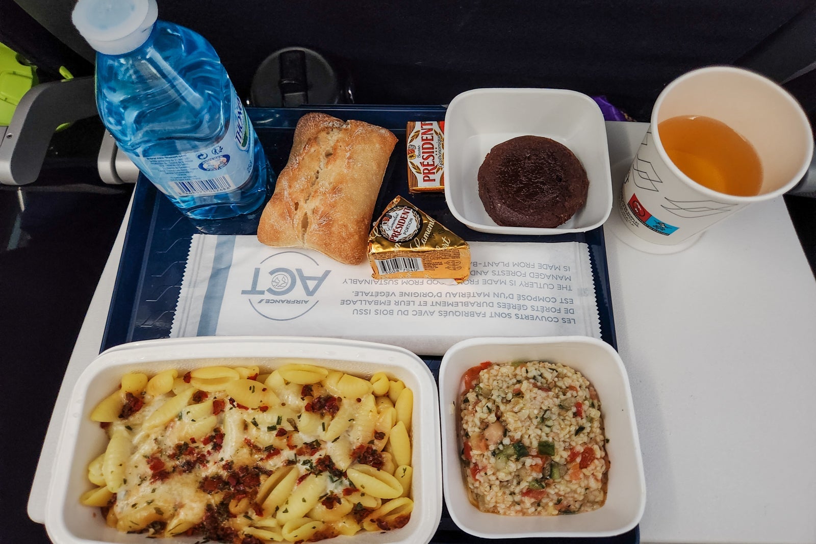 plane food