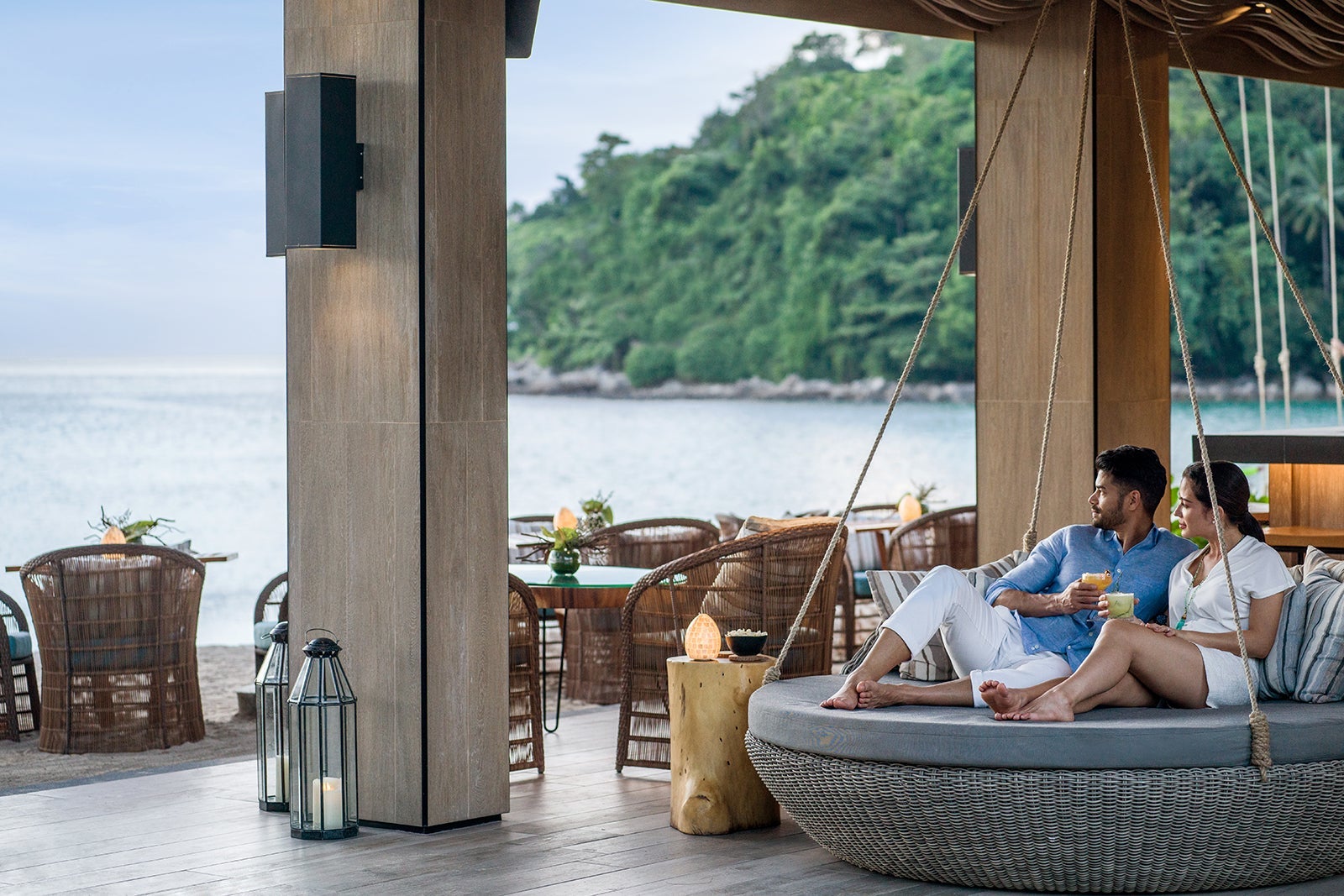 InterContinental Phuket Resort bar lounge