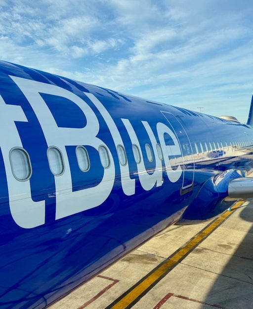 A JetBlue Airbus A321 aircraft