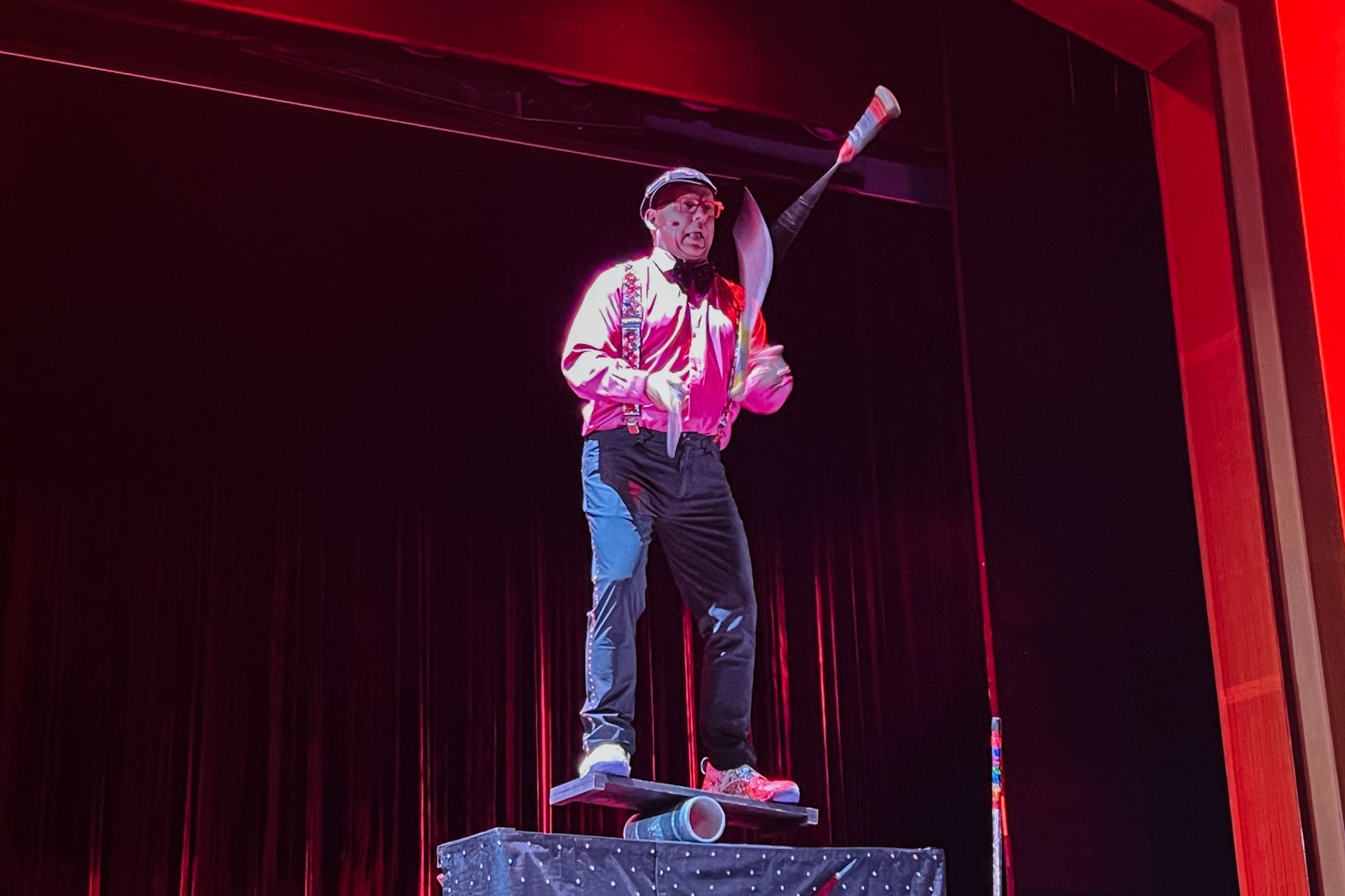 Juggler on Voyager of the Seas