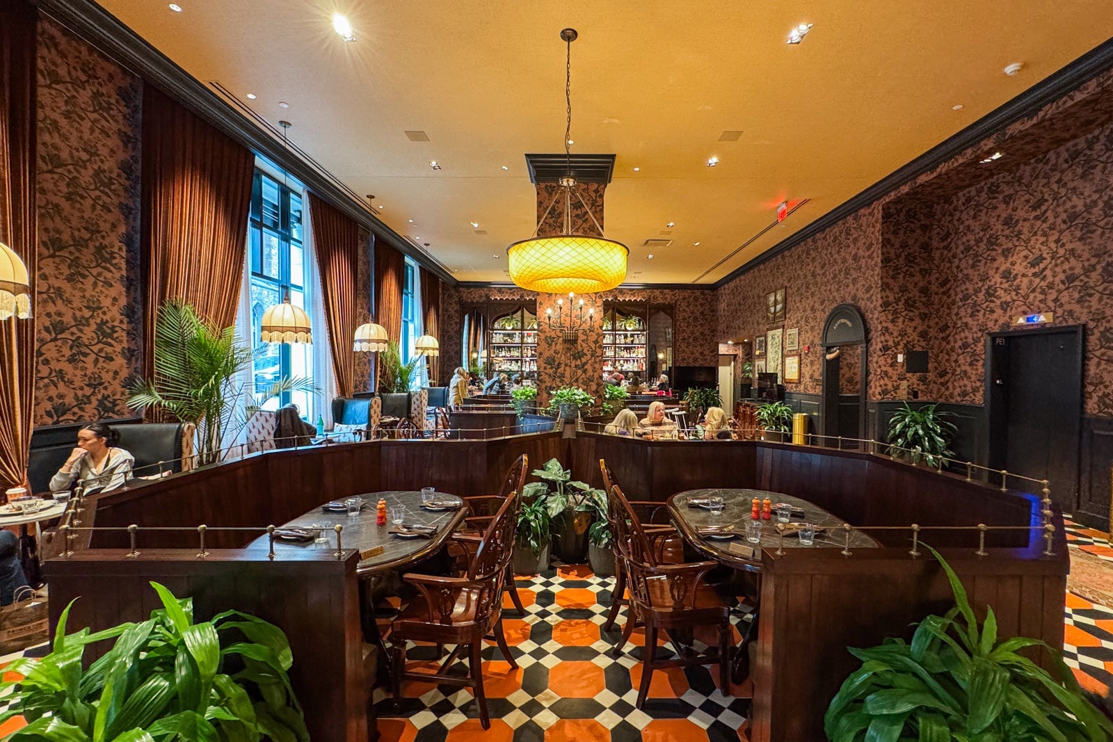 Graduate Hotel Princeton bar