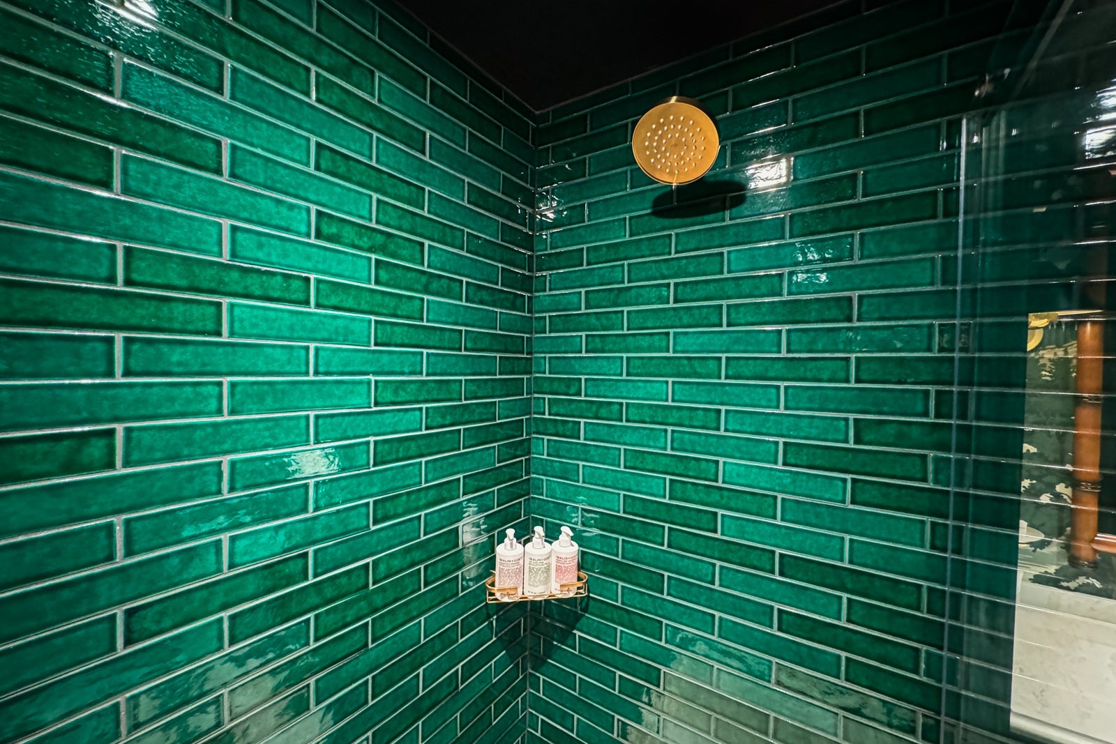 Graduate Hotel Princeton guest room