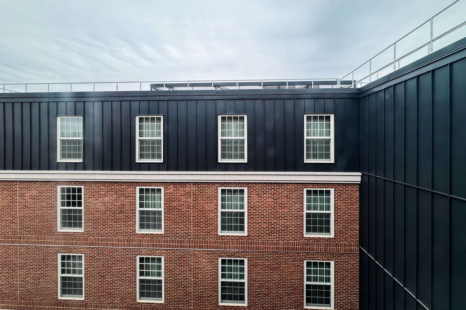 Graduate Hotel Princeton guest room