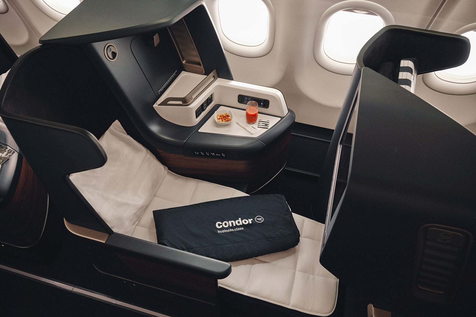 Condor business class