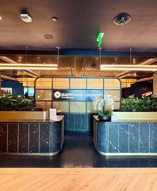 Sapphire Lounge at PHL entrance