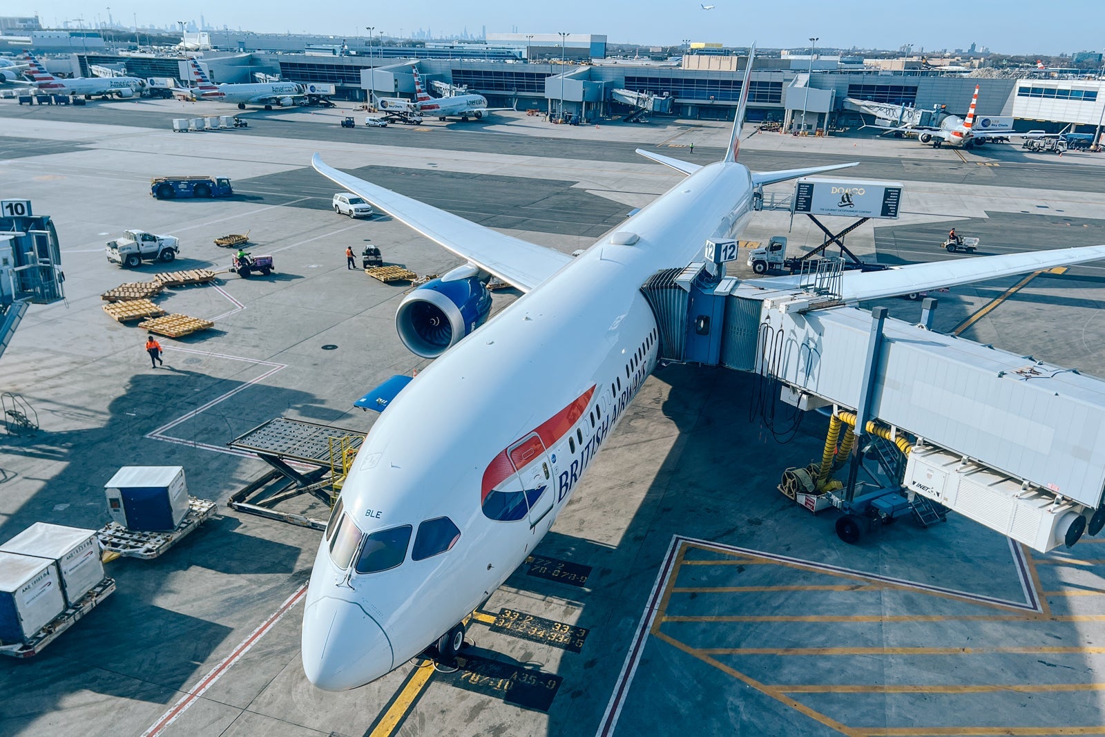british airways plane