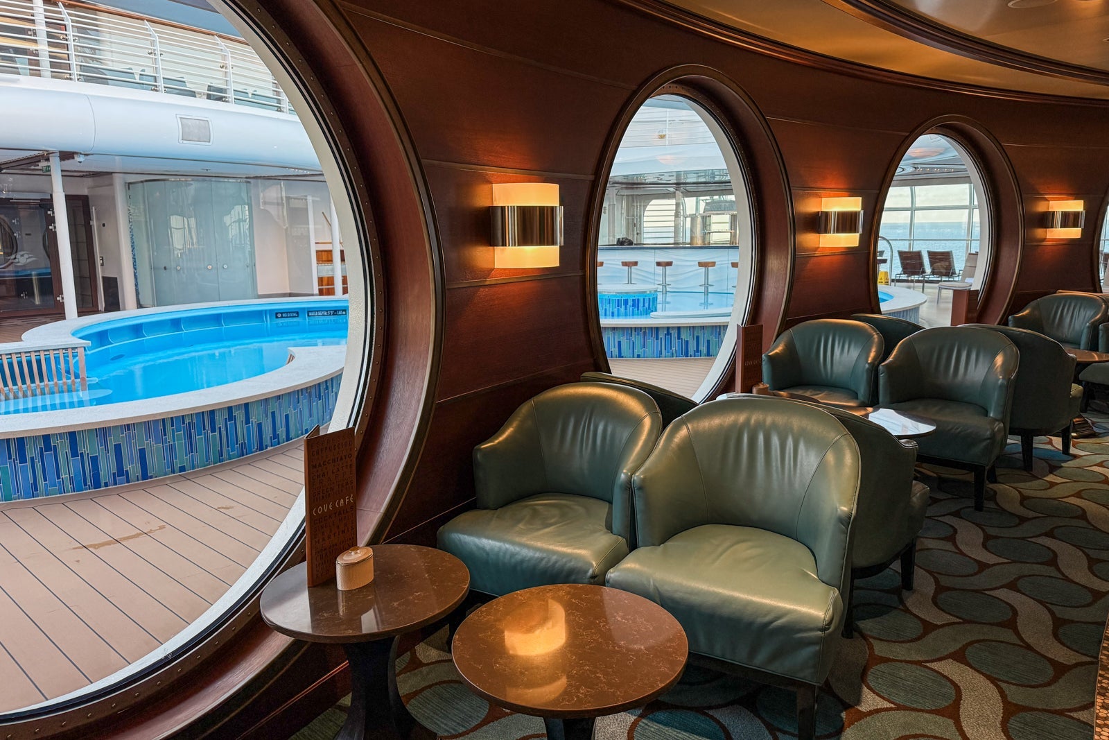 Disney Fantasy dining