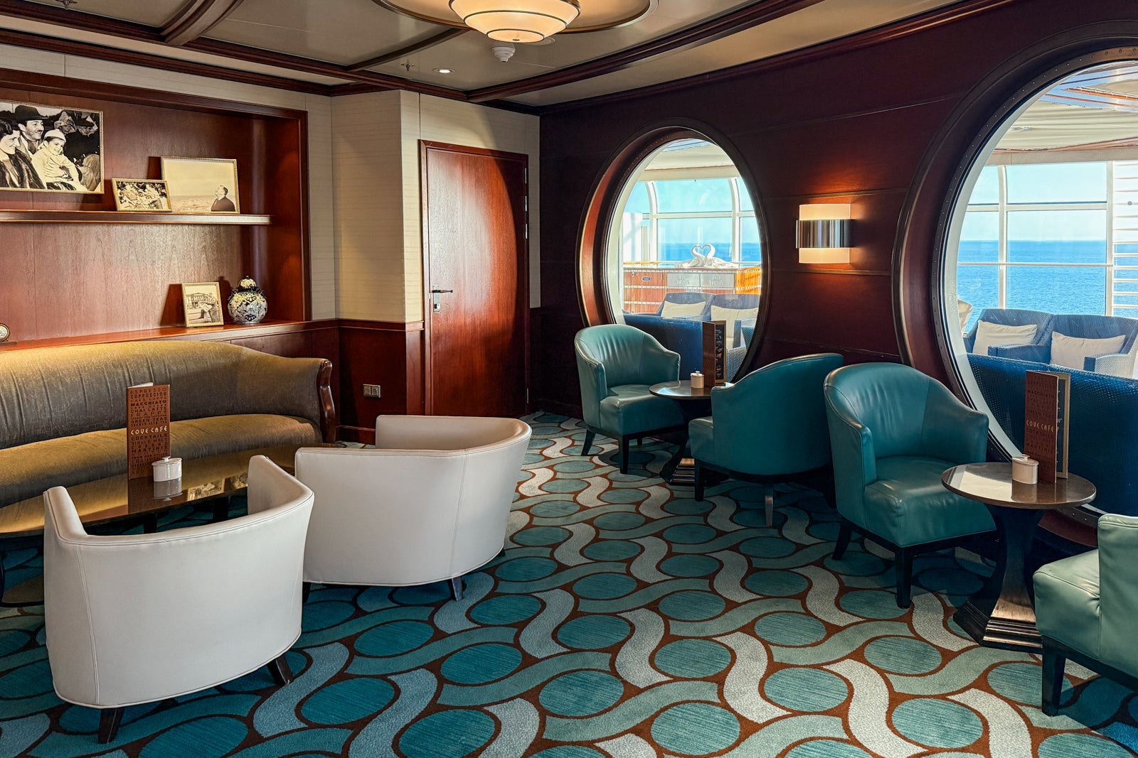 Disney Fantasy dining