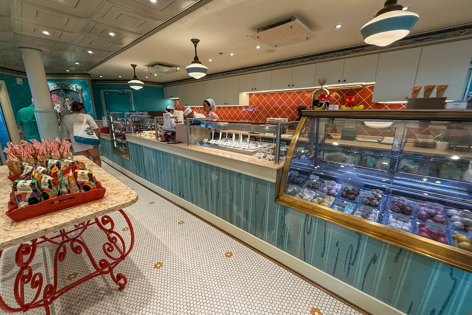 Disney Fantasy dining