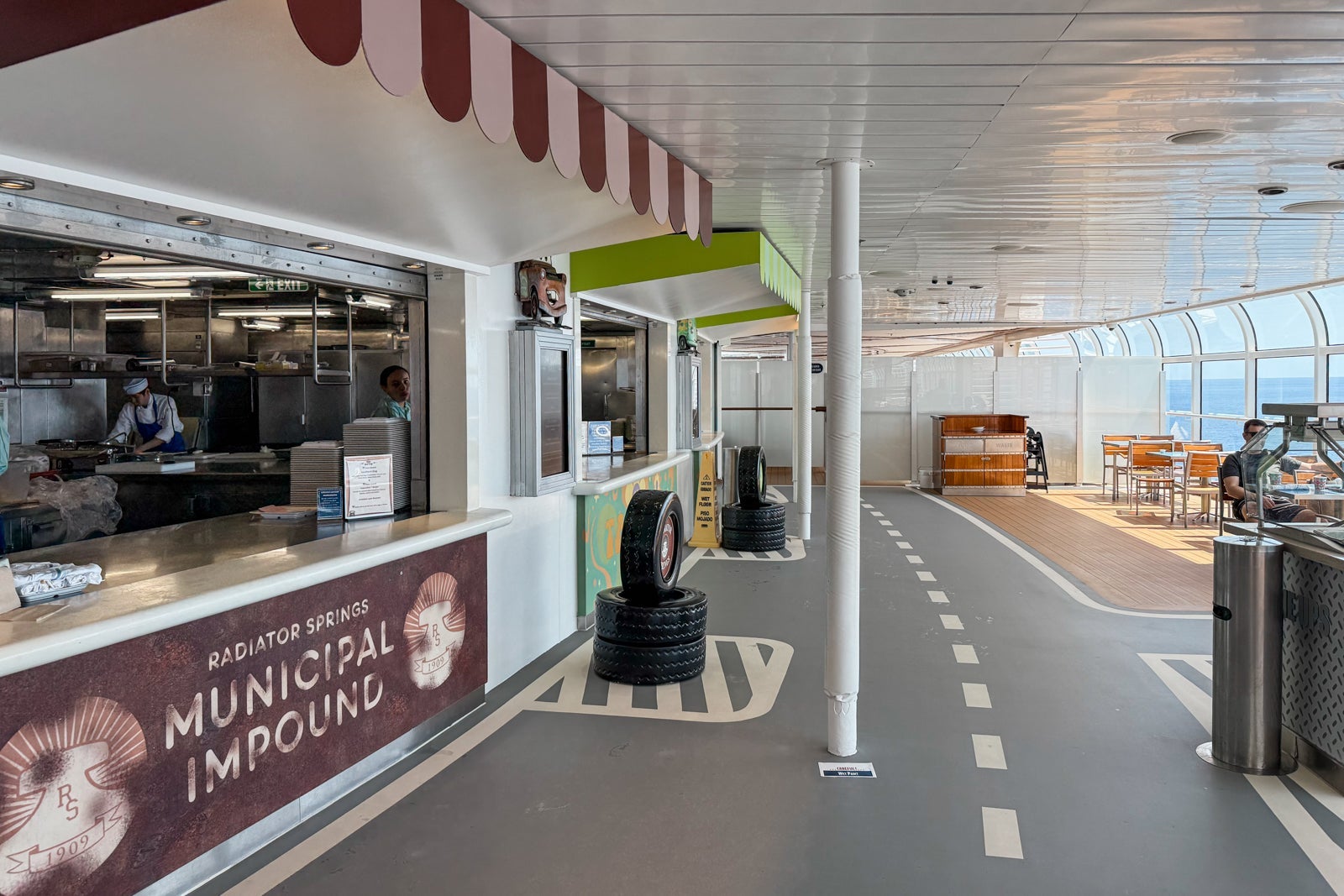 Disney Fantasy dining