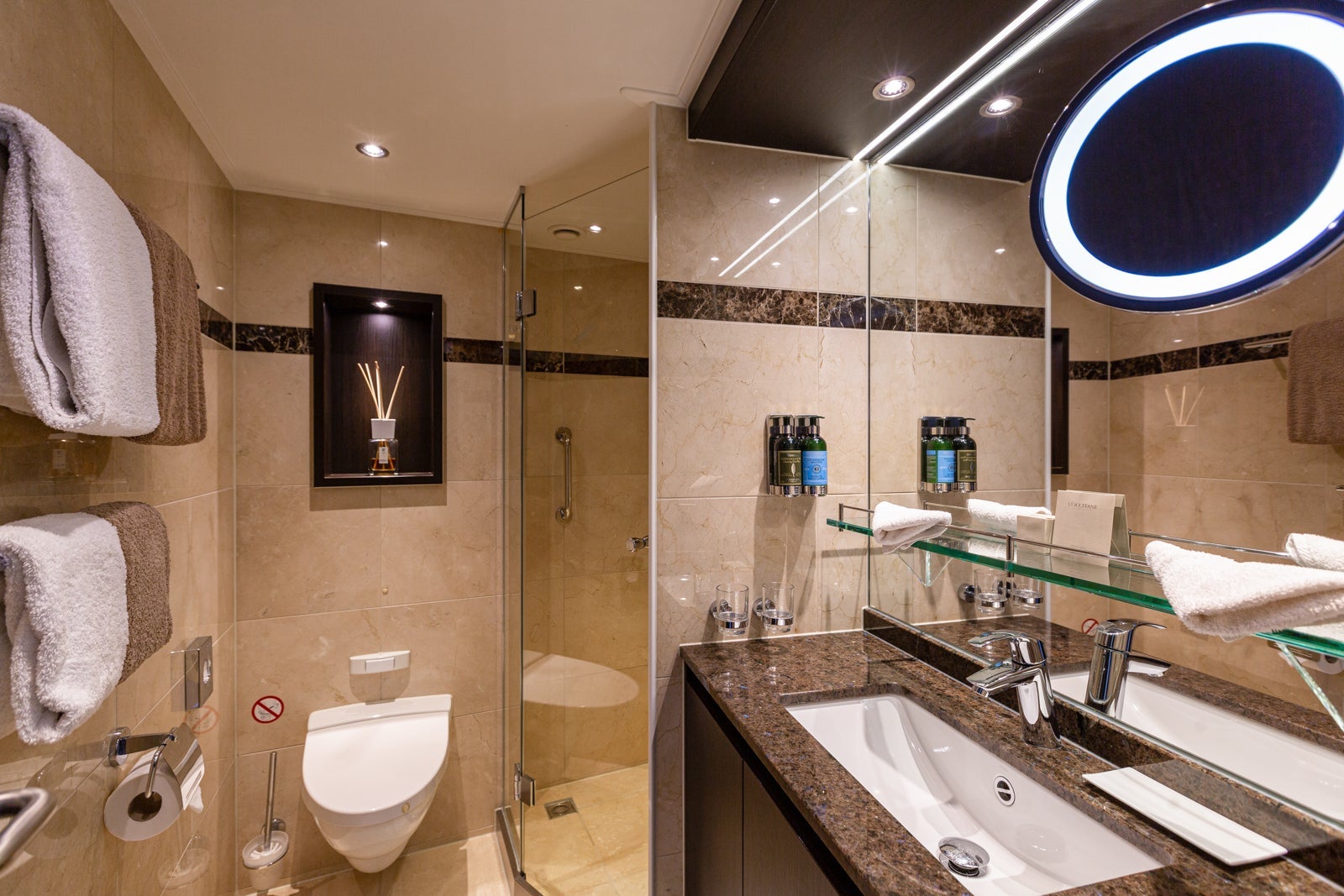 A Panorama Suite bathroom on Avalon Artistry II