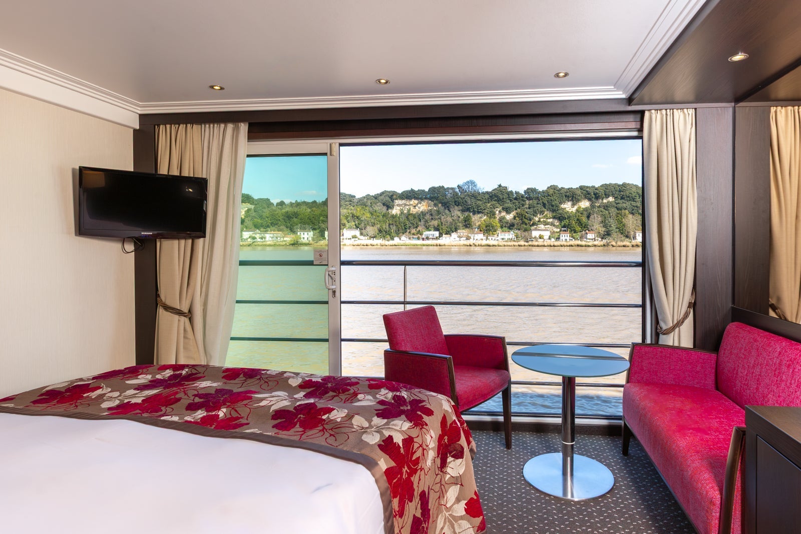 The 11 best river cruise lines around the world A panorama suite on Avalon Waterways' Avalon Artistry 2