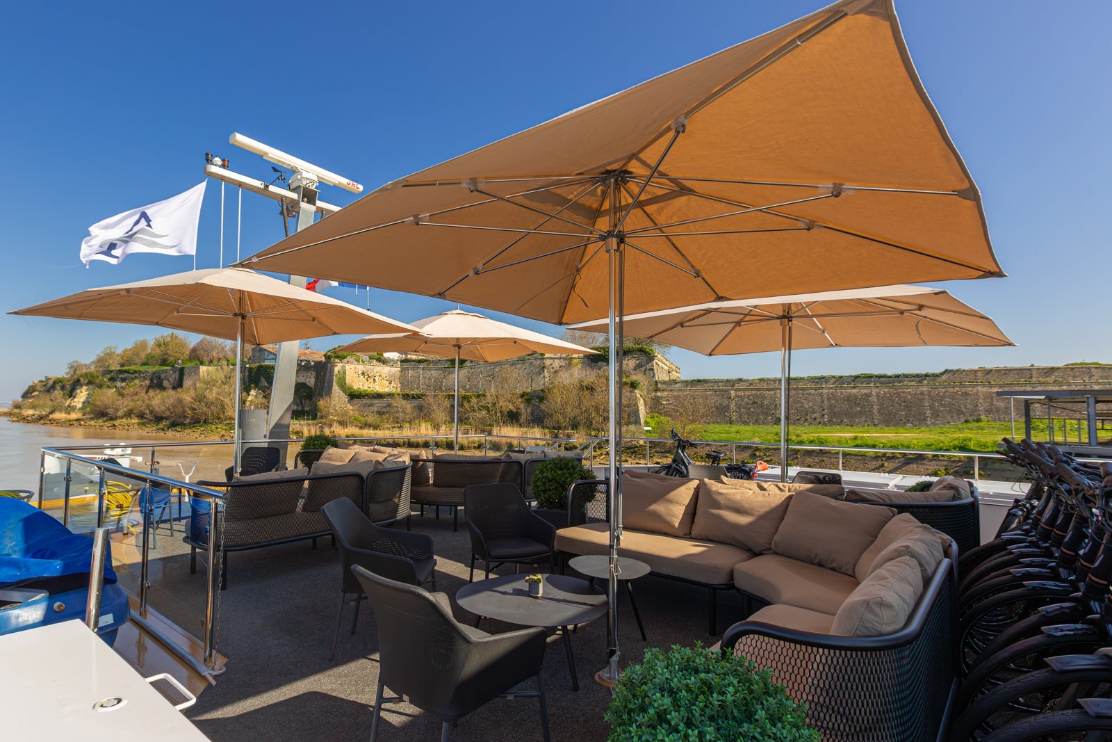 A lounge area atop Avalon Artistry II