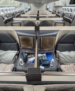 Sleek finishes, incredible tech and seat doors that (will eventually) close: Korean Air business class review