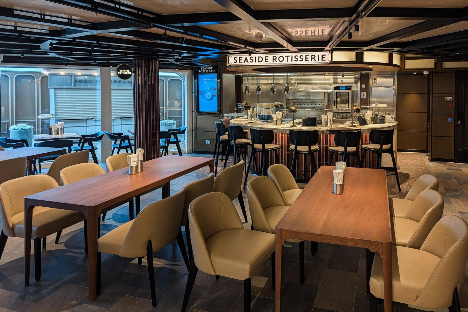 norwegian aqua dining