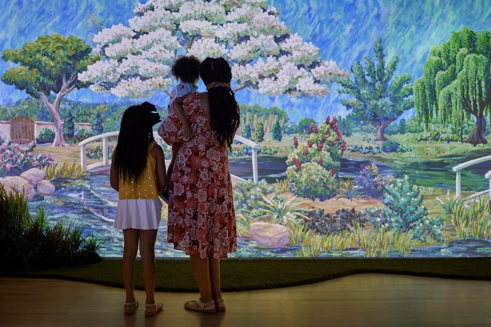 children at museum