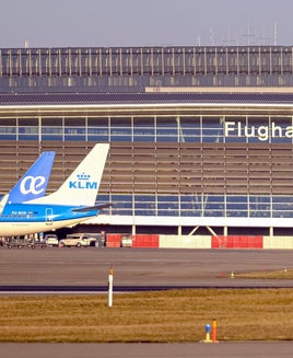 Planes on jetway at Zurich Airport