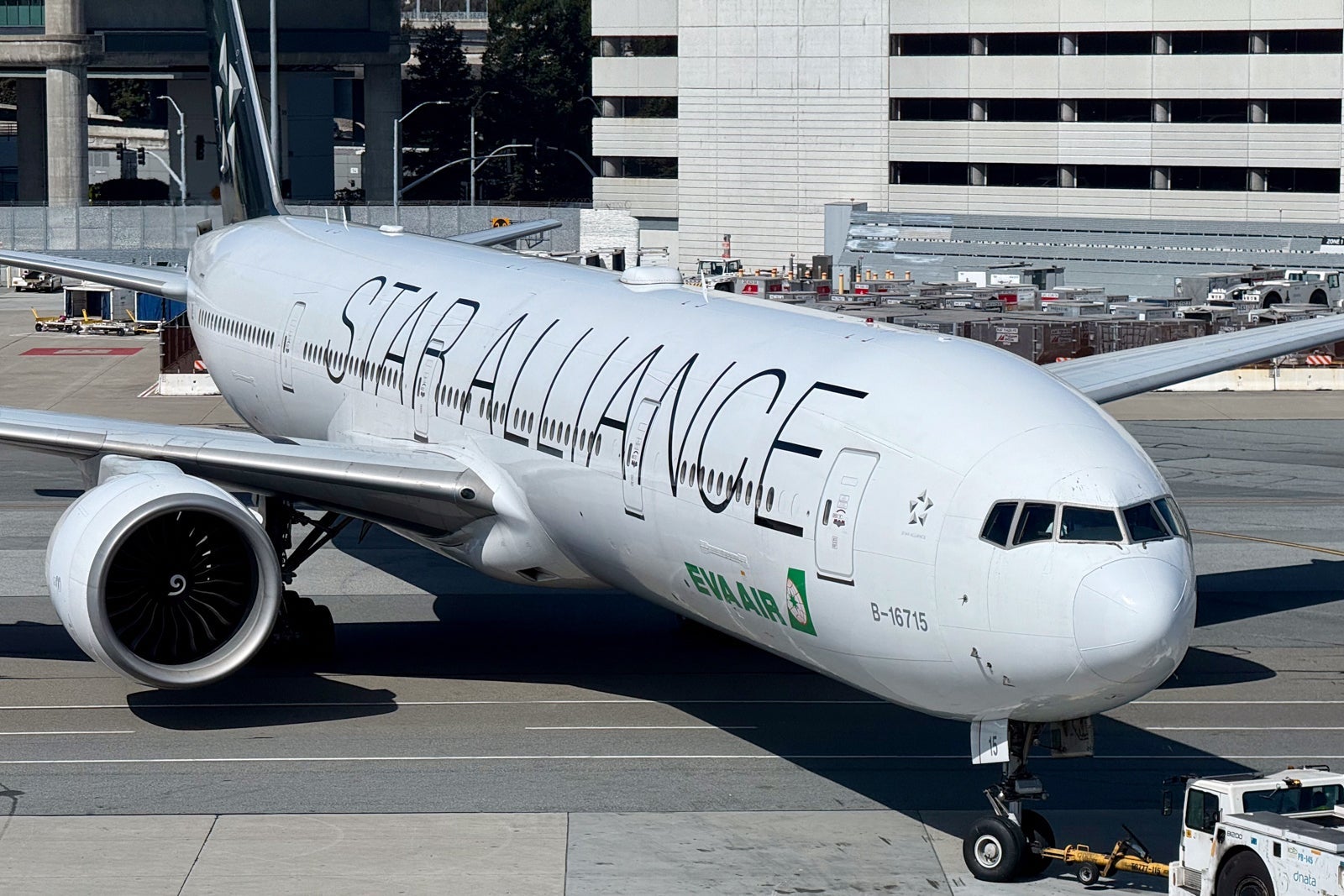 EVA Air plane with Star Alliance markings