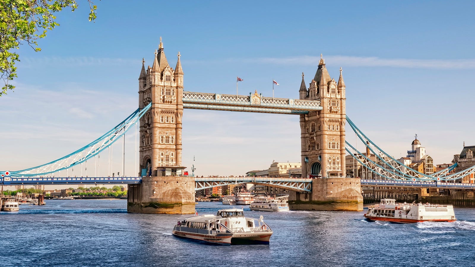 Tower Bridge, London.