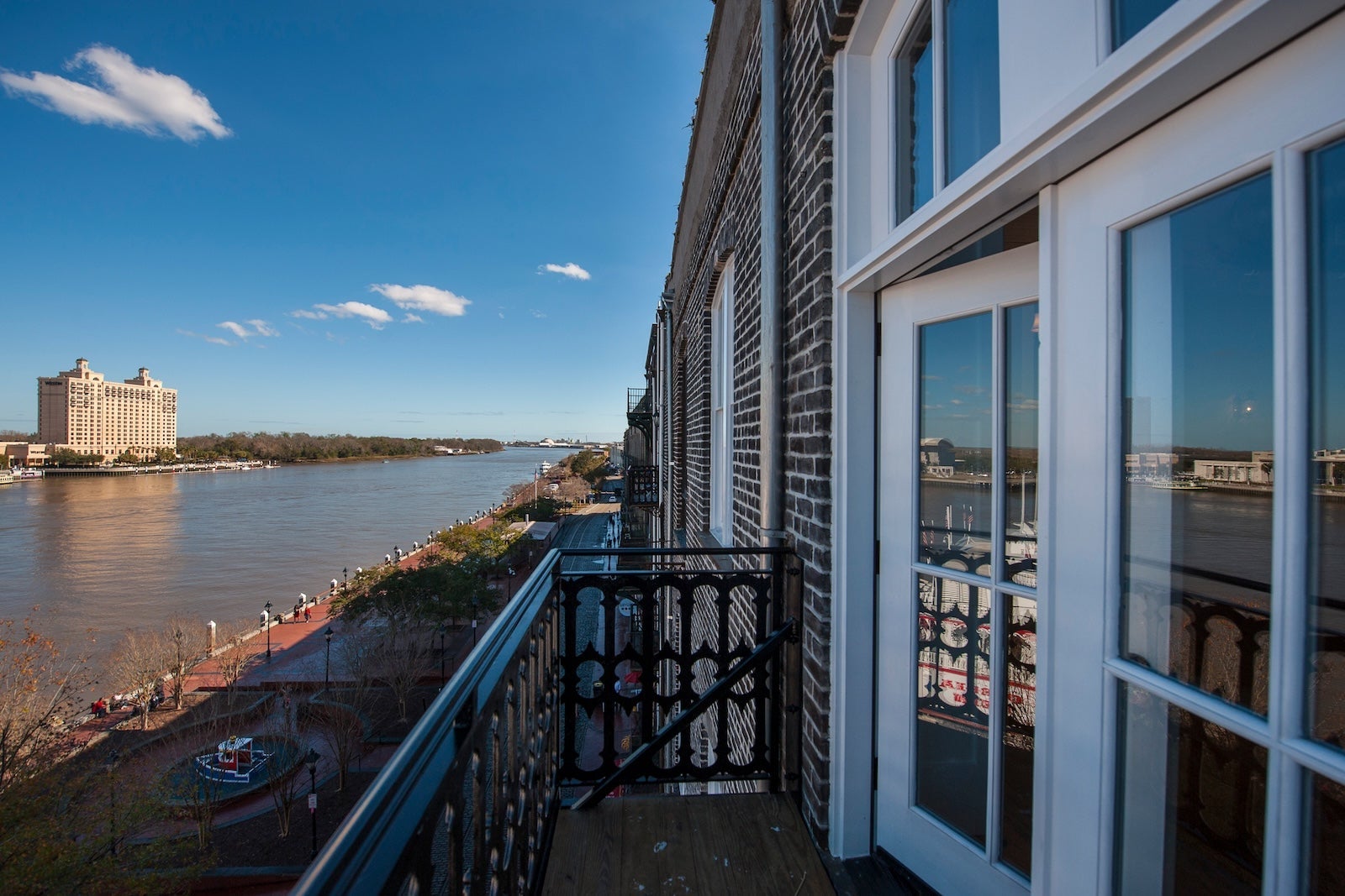 riverfront restaurant