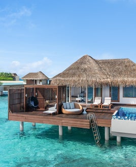 W Maldives room pool