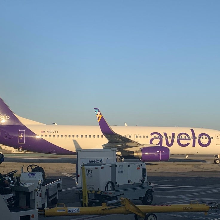 Avelo consolidates bases and fleet, ends deportation flights amid broader restructuring