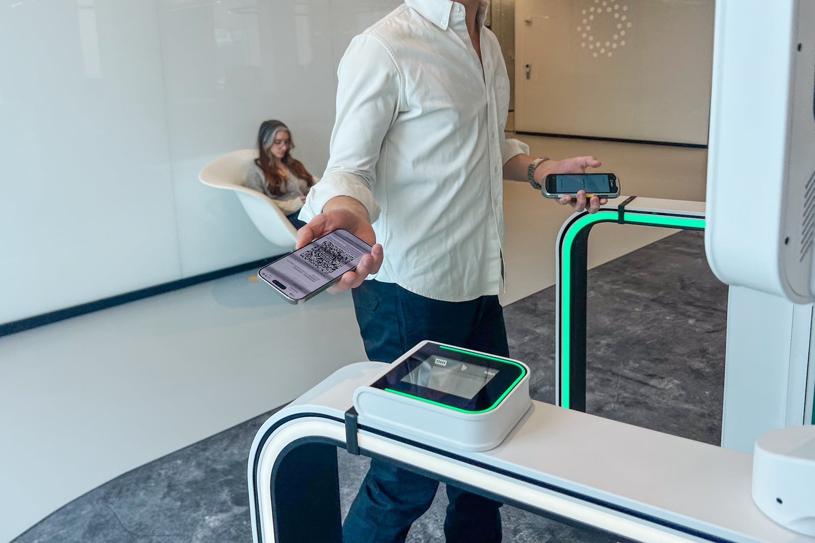 Oakland Clear Boarding Gate Alaska