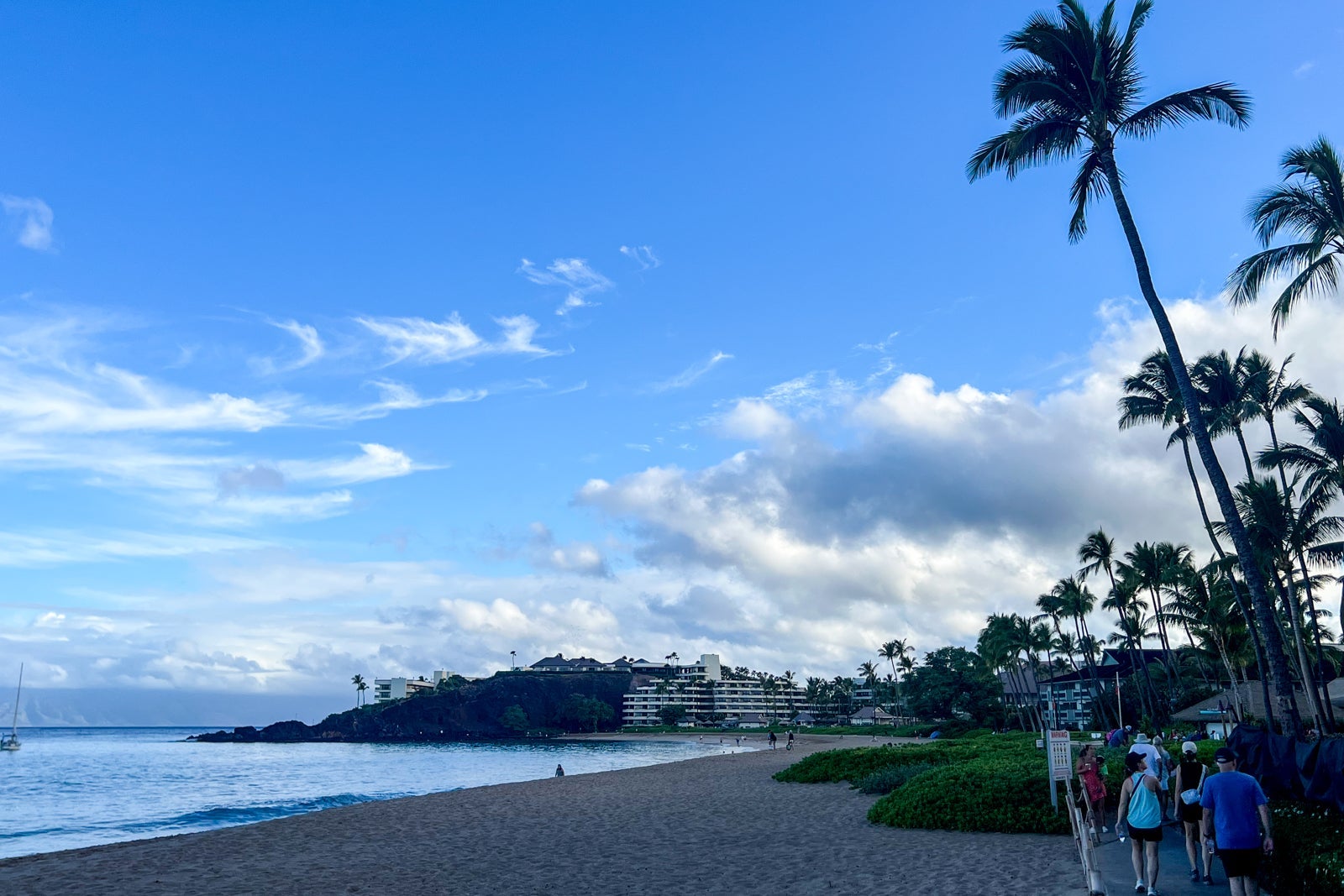 Hyatt Regency Maui beach