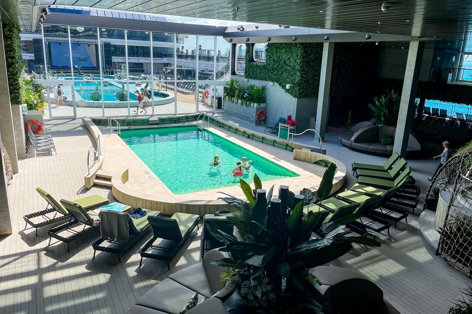 Botanic Garden pool. MSC World America