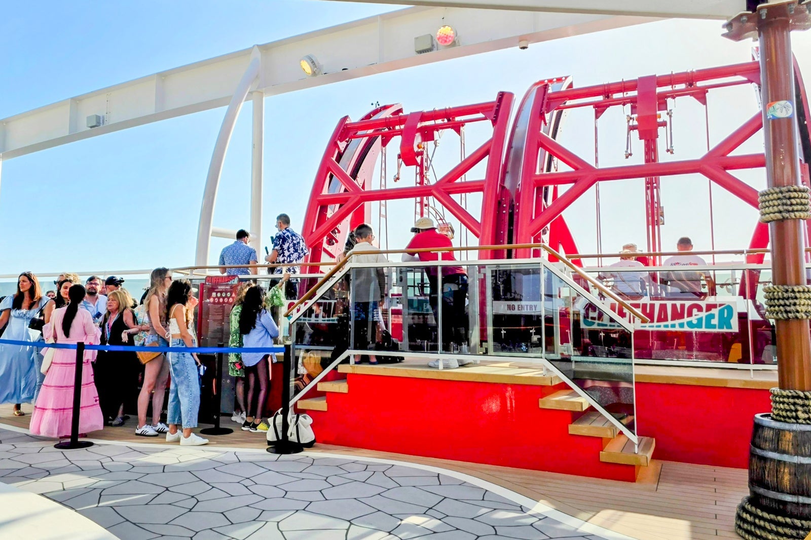 Cliffhanger over-water swing aboard MSC World America