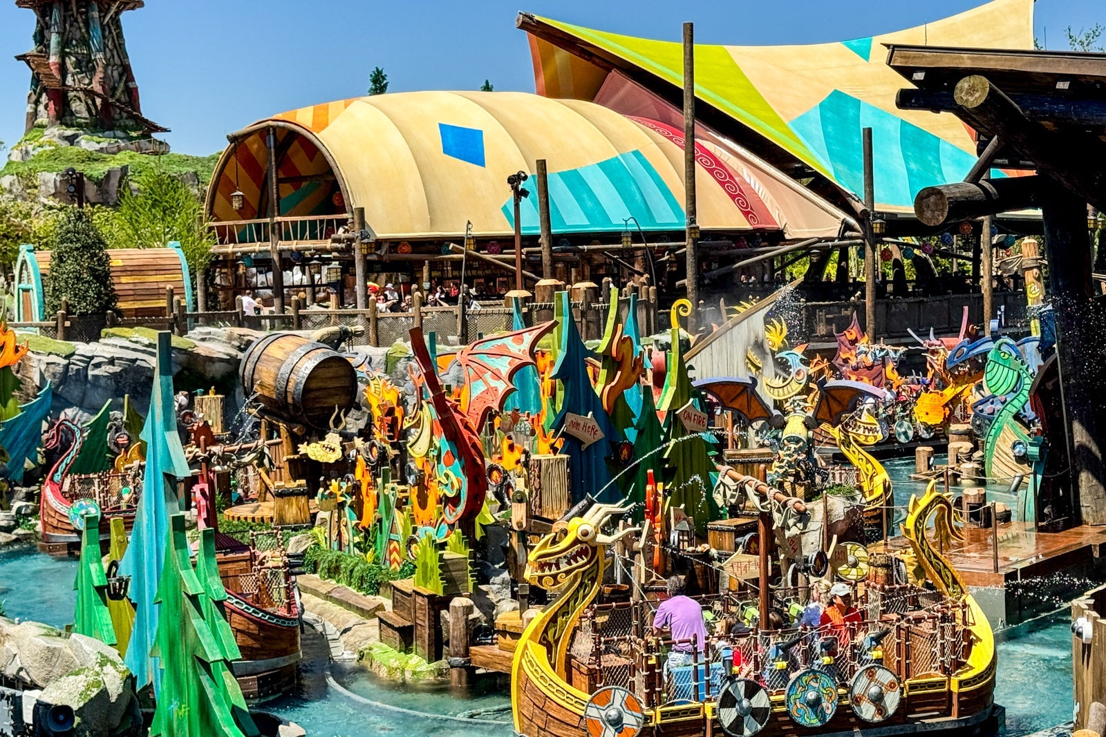 theme park boat ride