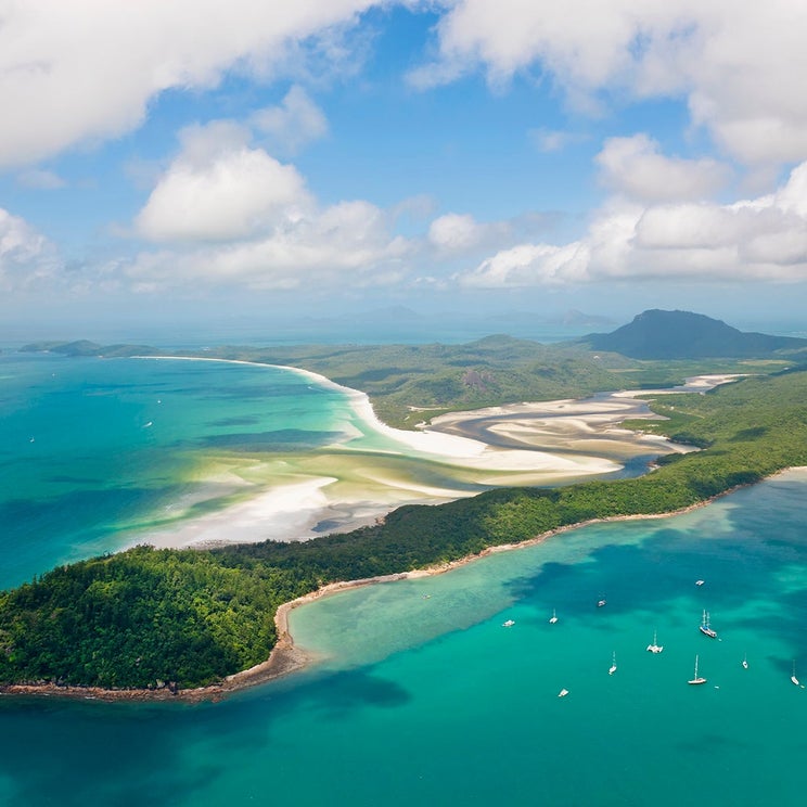 Earn up to 25,000 bonus miles when flying to Australia and New Zealand with American Airlines and Qantas