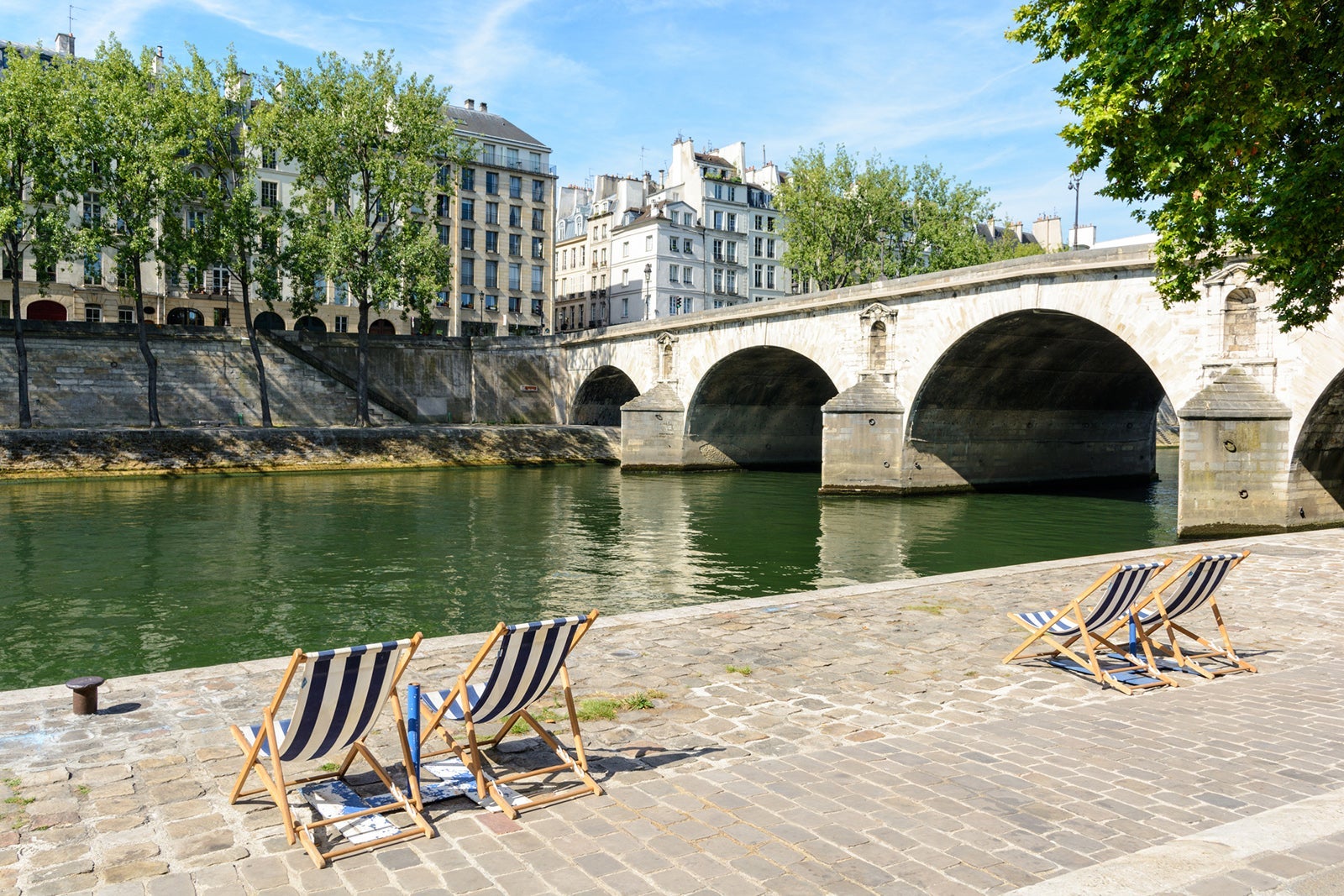 PARIS FOR PENNIES: Virgin Points Unlock Spring Escape!