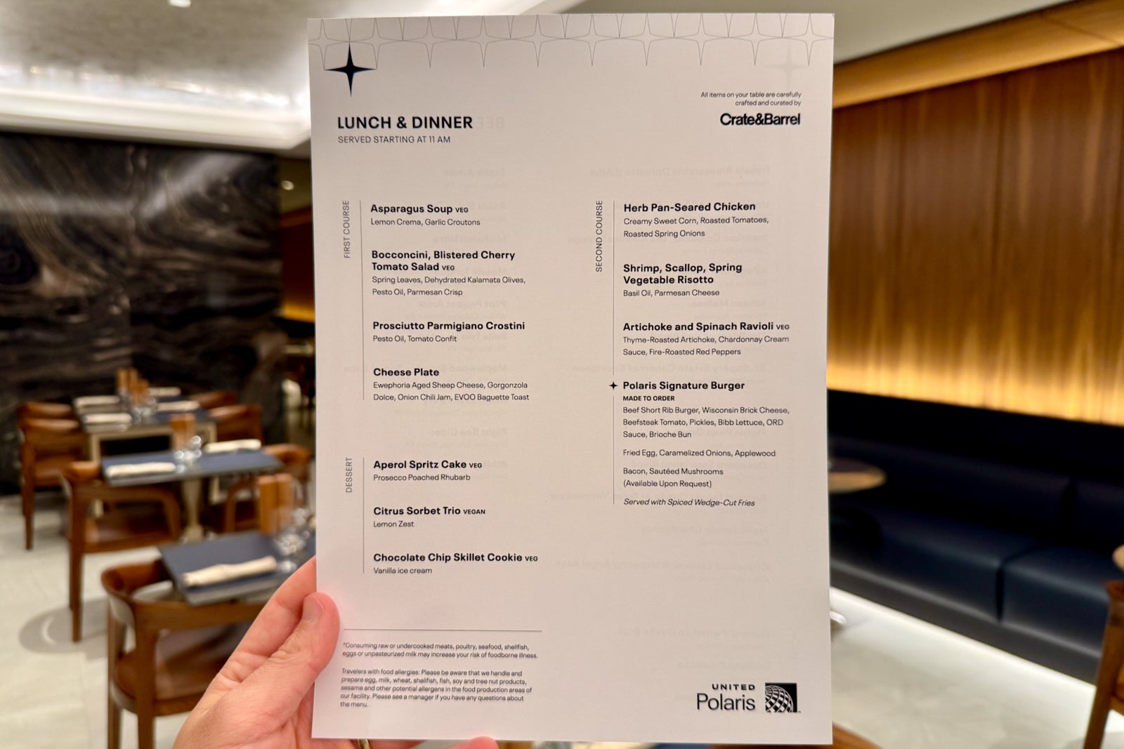 new united polaris lounge bar
