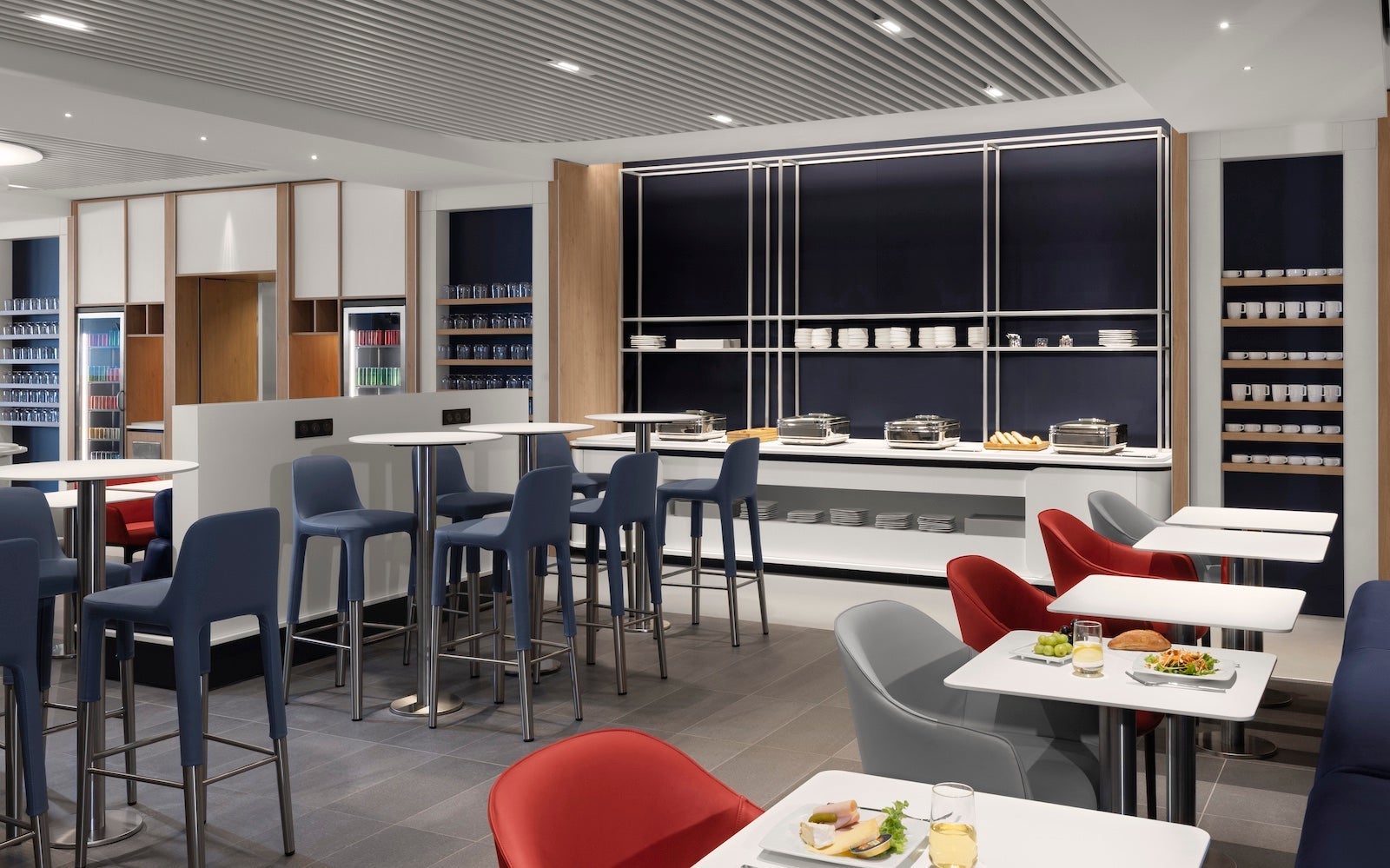 Air France business lounge cafe