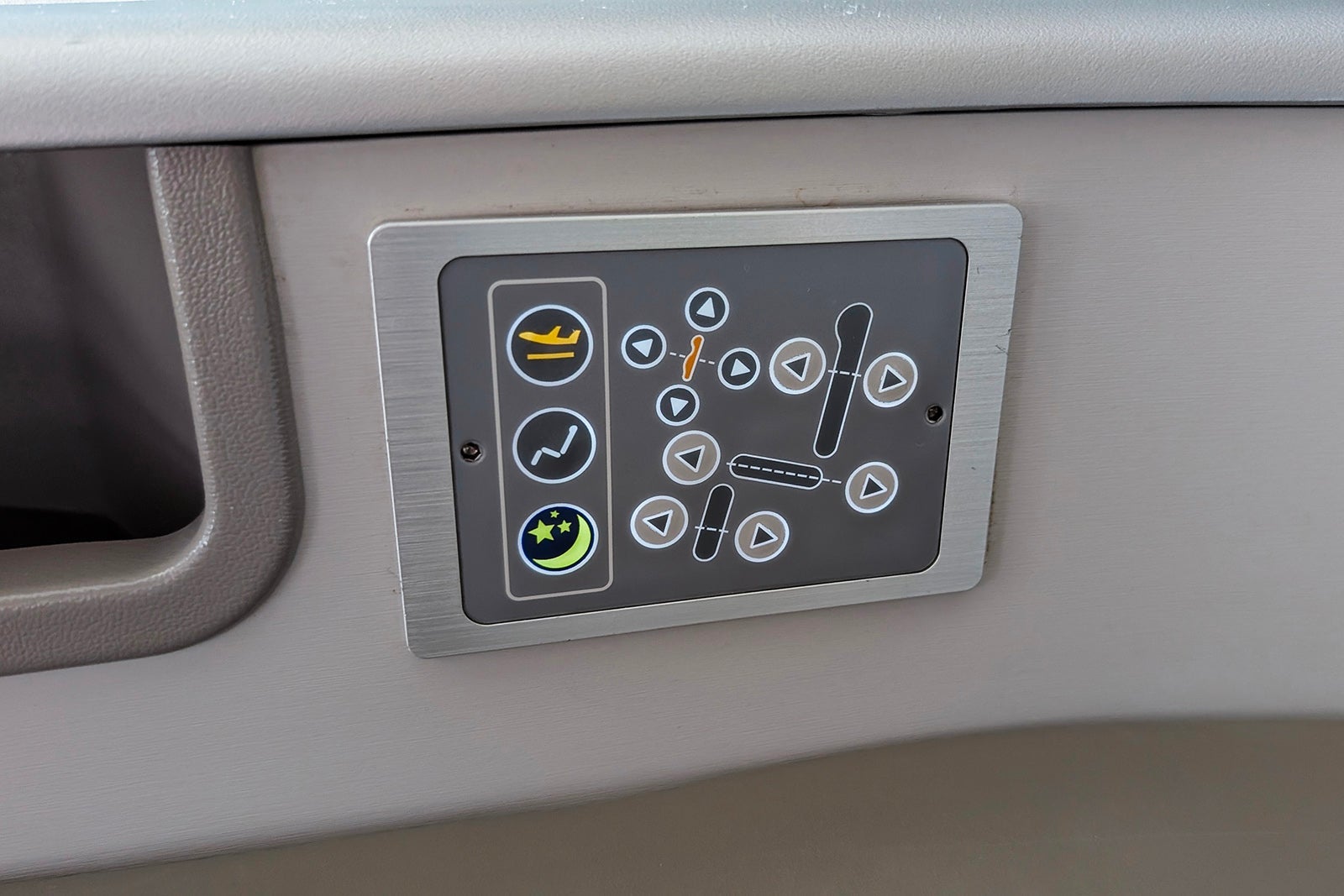 EVA Airways 777 business class cabin
