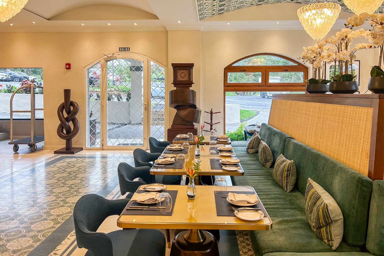 hotel la compania del valle lobby