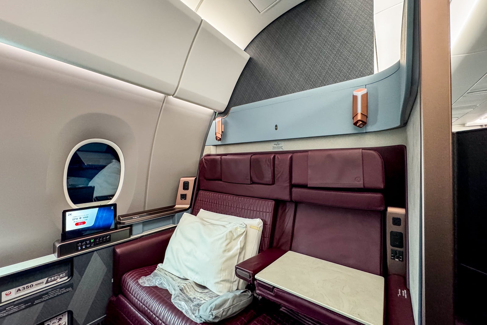 JAL A350 First Class