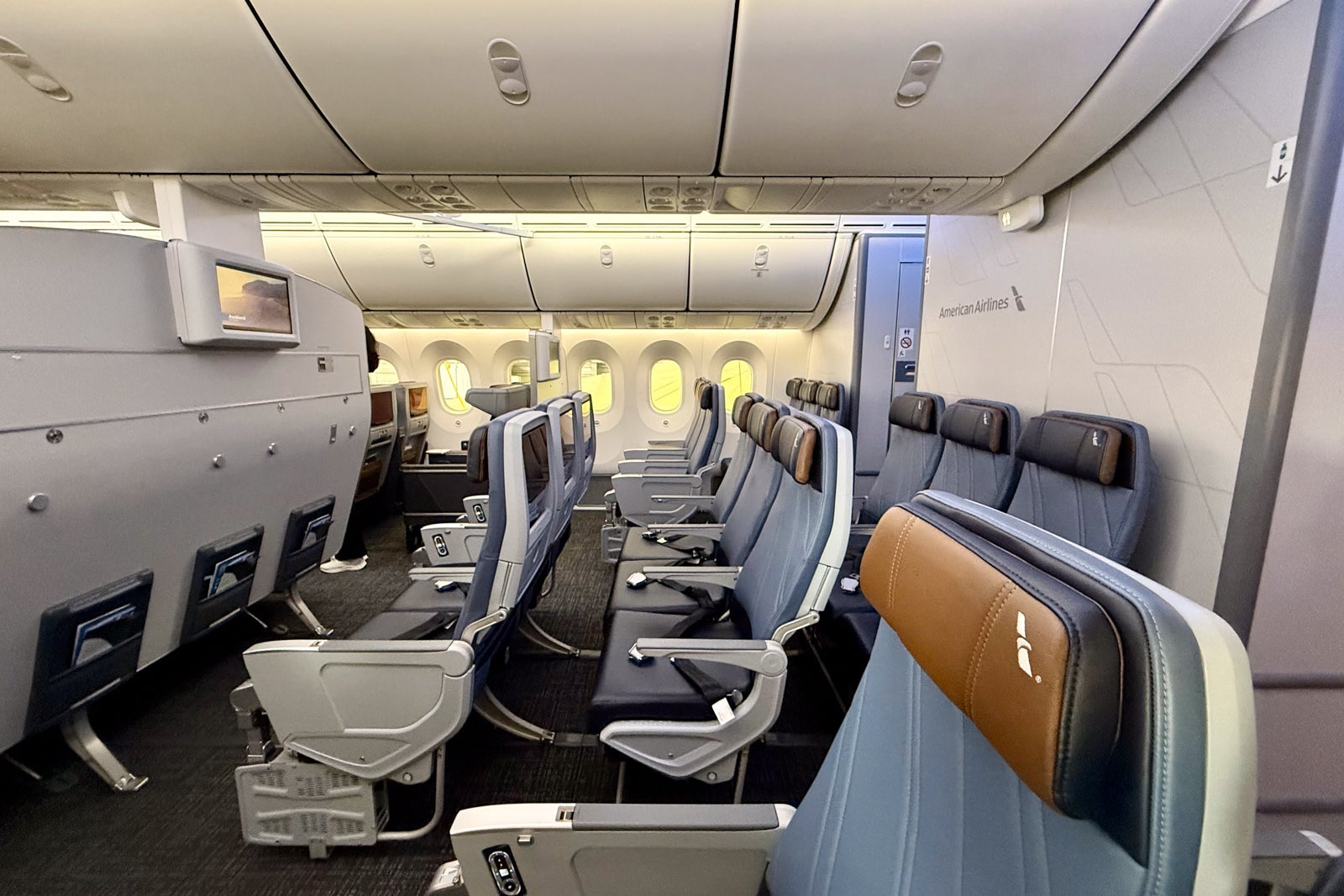 American Airlines 787-9P premium economy cabin