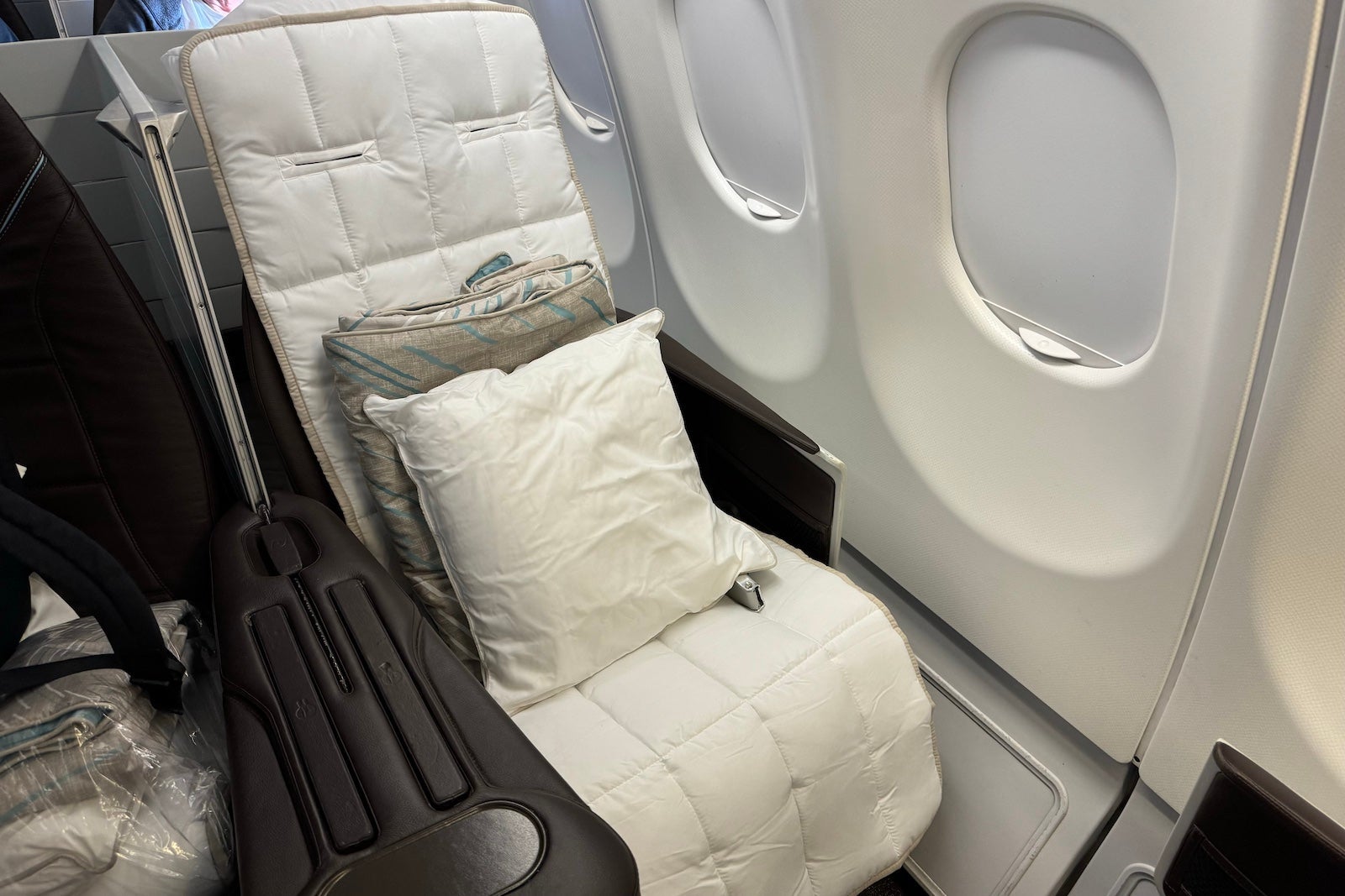 Alaska's SEA-NRT inaugural flight business class