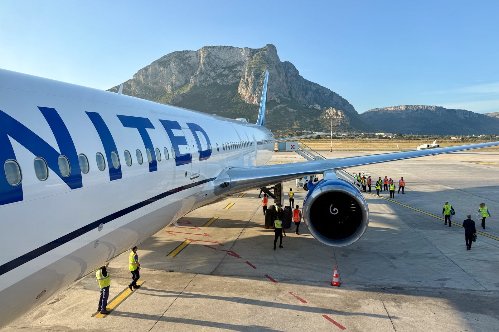 United jet